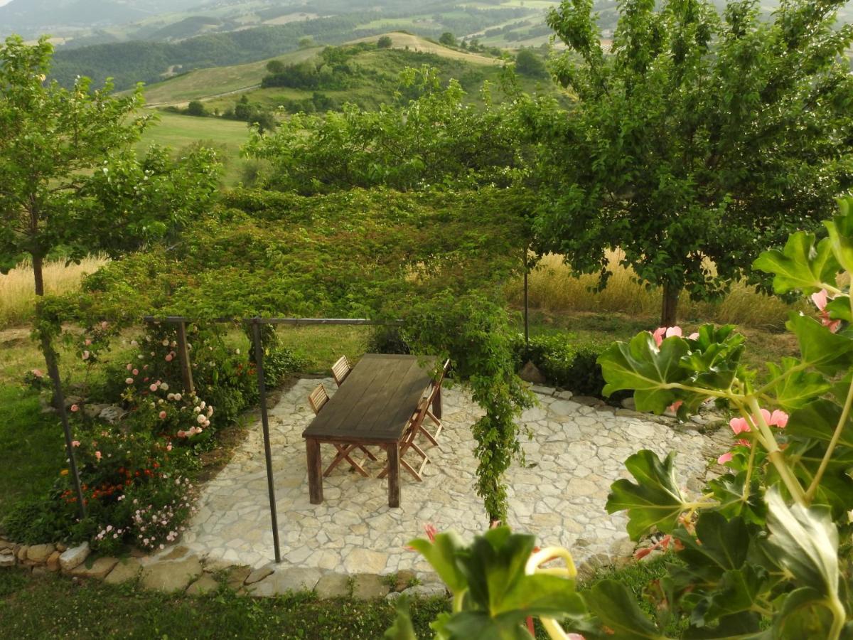 Casale Le Fontanelle Hotel Monte Grimano Terme Exterior photo